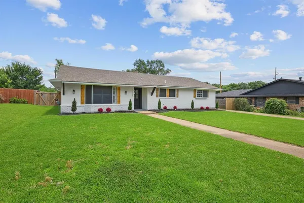 $340,000 | 2505 Meadows Lane, Sherman, TX 75092