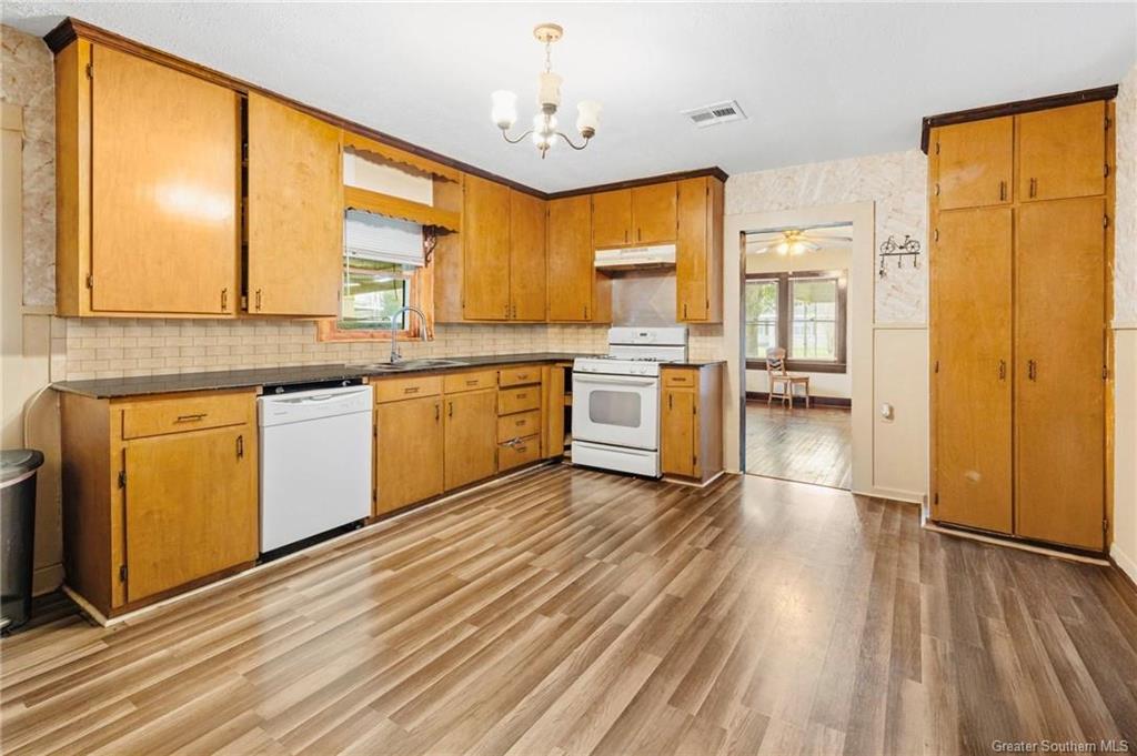 1329 Mitchell Street Lake Charles, LA 70607 - Photo 3 of 7