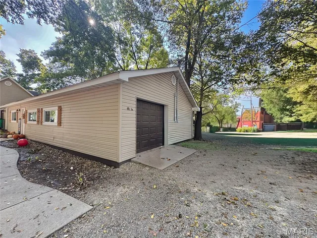 $260,000 | 311 West 1st Street, Farmington, MO 63640