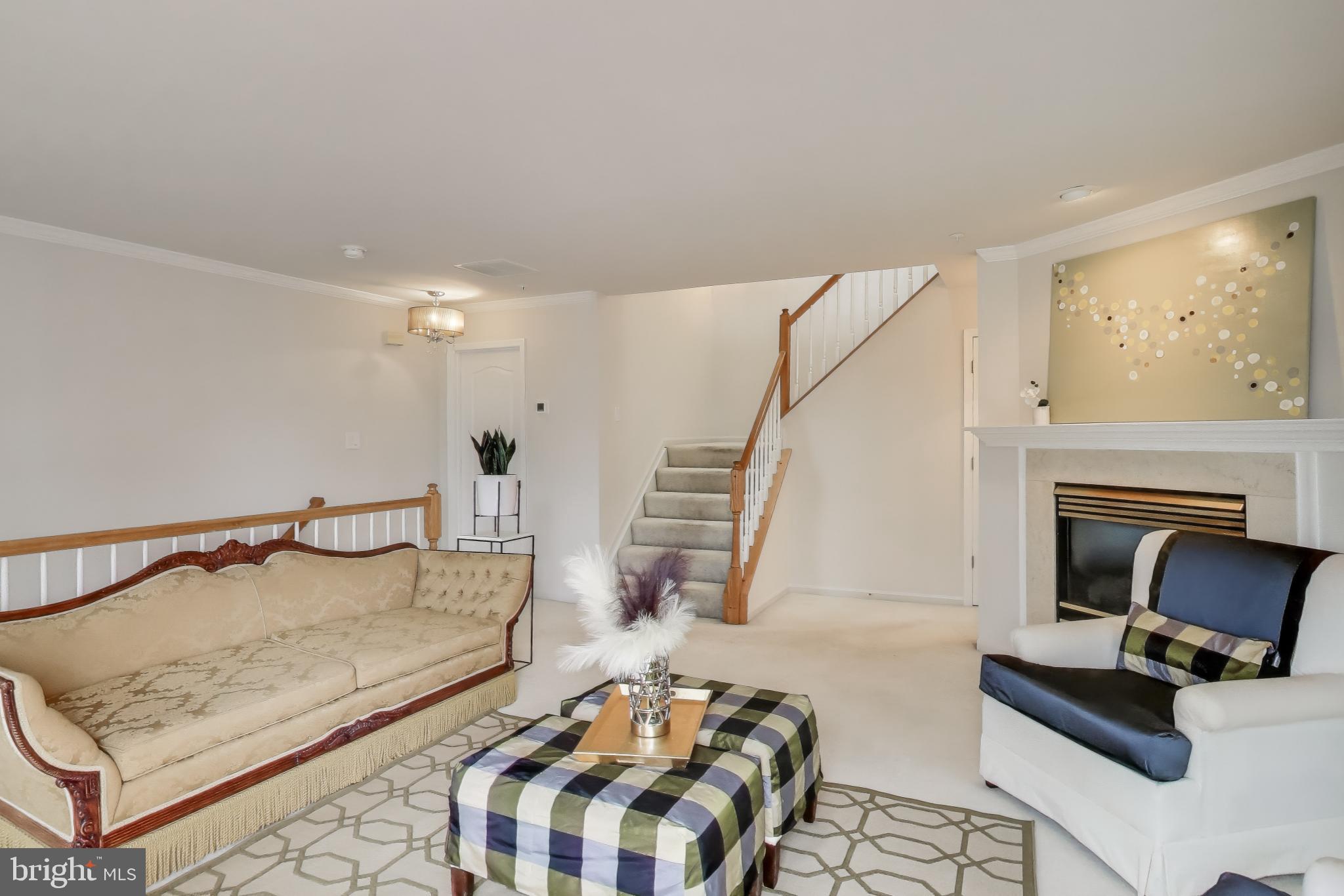 4228 Red Ridge Way, Unit 4228 Randallstown, MD 21133 - Photo 5 of 29 Bright Living Room