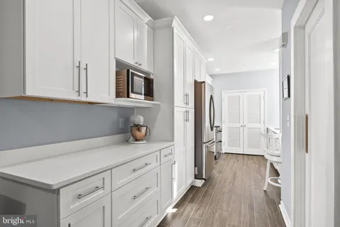 $495,000 | 3405 Greenway, Unit 406, Baltimore, MD 21218