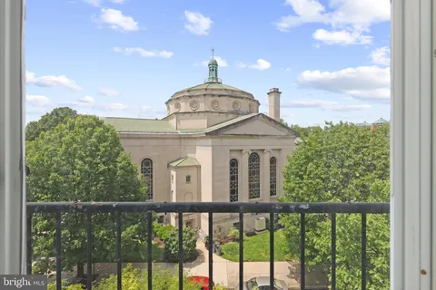 $495,000 | 3405 Greenway, Unit 406, Baltimore, MD 21218