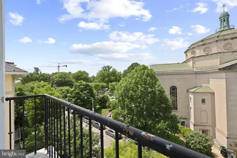 $495,000 | 3405 Greenway, Unit 406, Baltimore, MD 21218