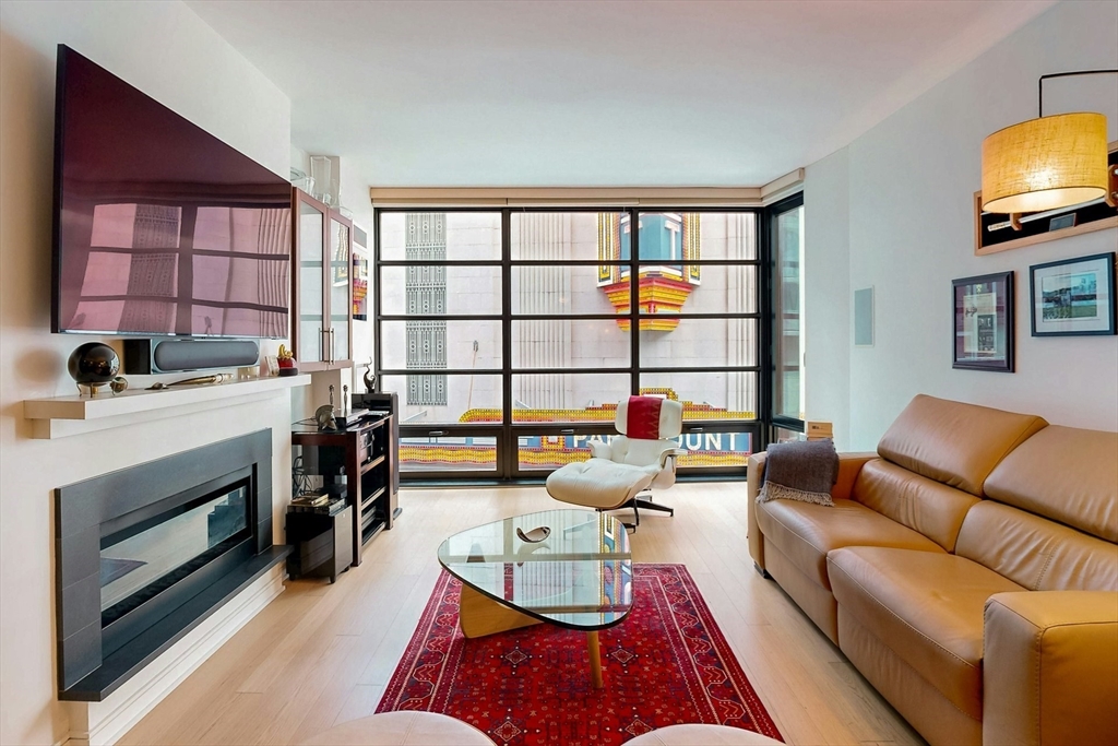 580 Washington Street, Unit 309 Boston, MA 02111 - Photo 4 of 33