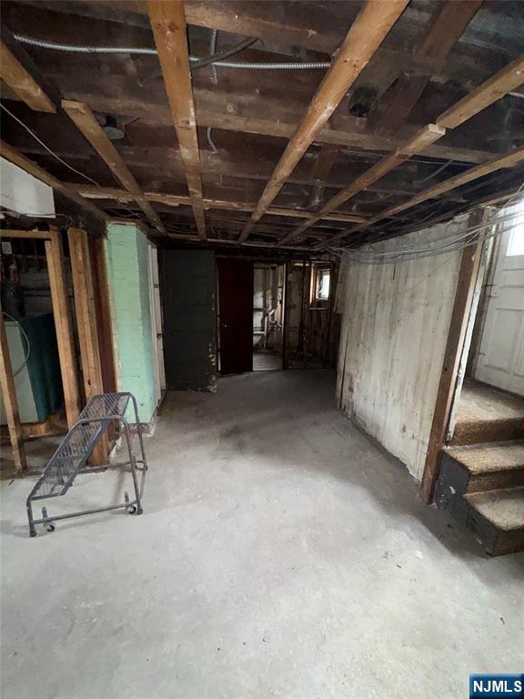 898 Lancaster Road Ridgefield, NJ 07657 - Photo 11 of 12