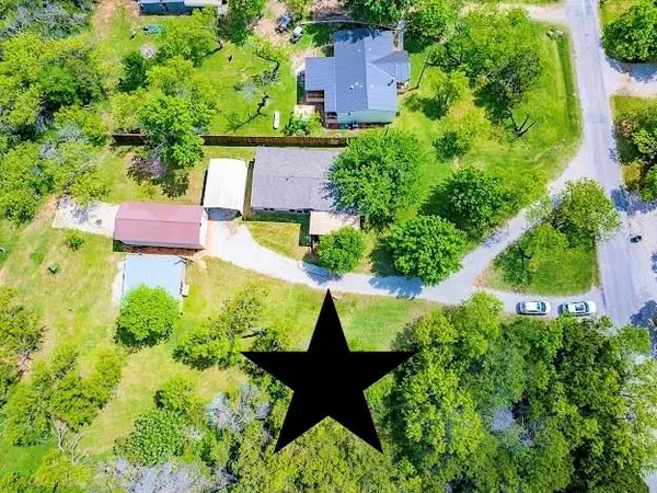 $425,000 | 1926 Roadrunner Road, Graford, TX 76449
