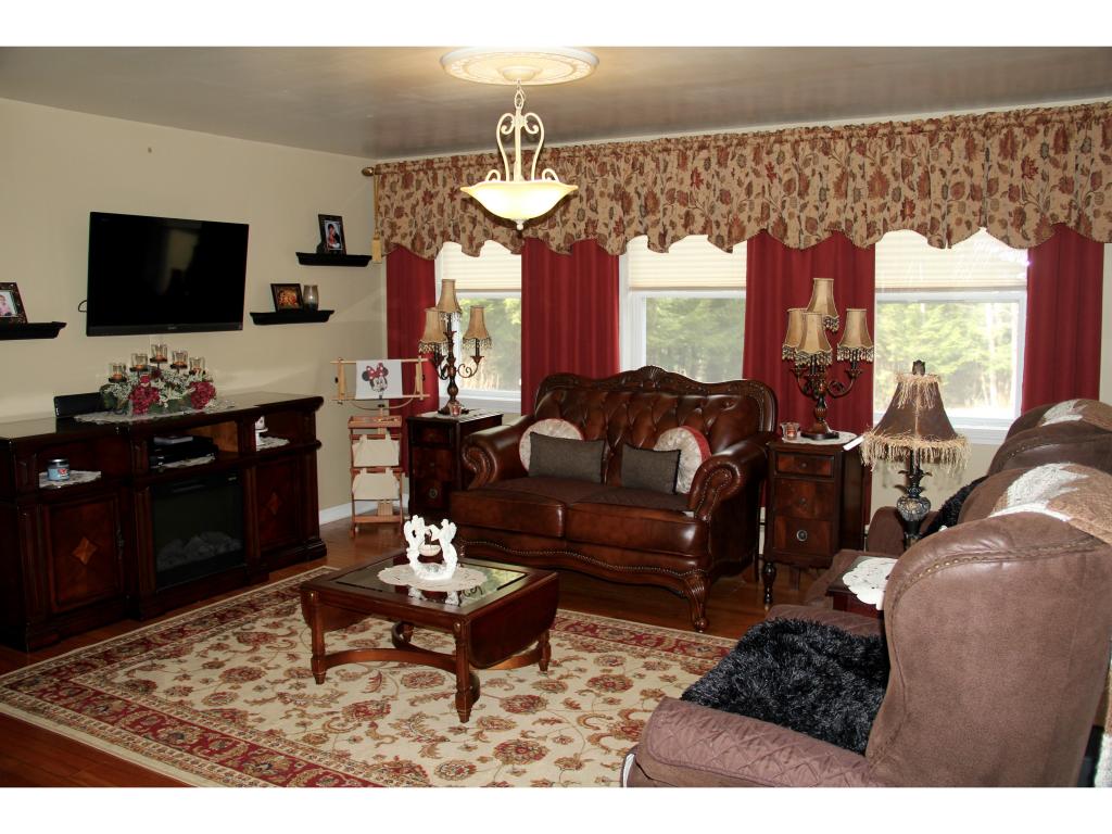 117 Rogers Road Barnstead, NH 03225 - Photo 1 of 31 Gallery Image 1