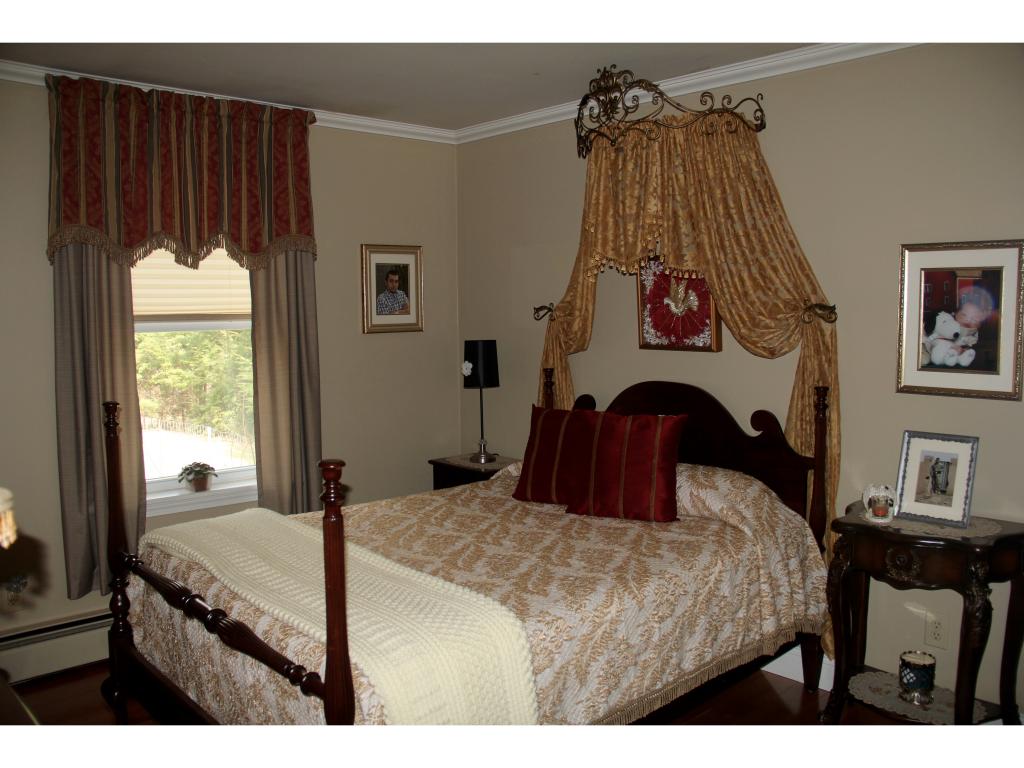 117 Rogers Road Barnstead, NH 03225 - Photo 14 of 31 Gallery Image 14