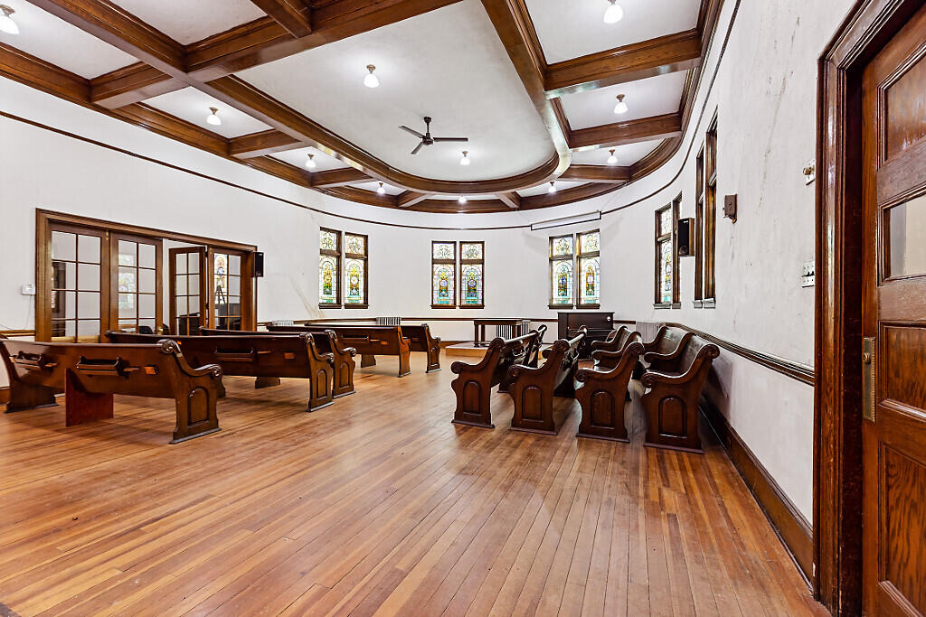 112 Washington Street Rumford, ME 04276 - Photo 13 of 54 53_BP5A0159_DxO_mls