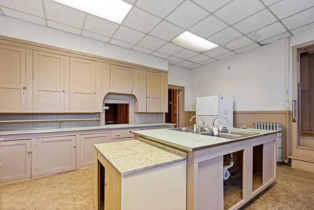 $150,000 | 112 Washington Street, Rumford, ME 04276