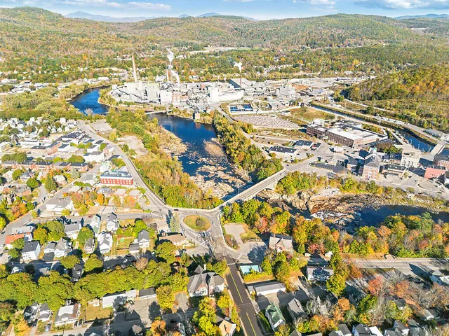 $150,000 | 112 Washington Street, Rumford, ME 04276