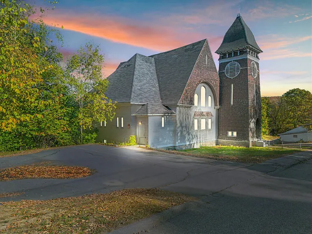 $150,000 | 112 Washington Street, Rumford, ME 04276