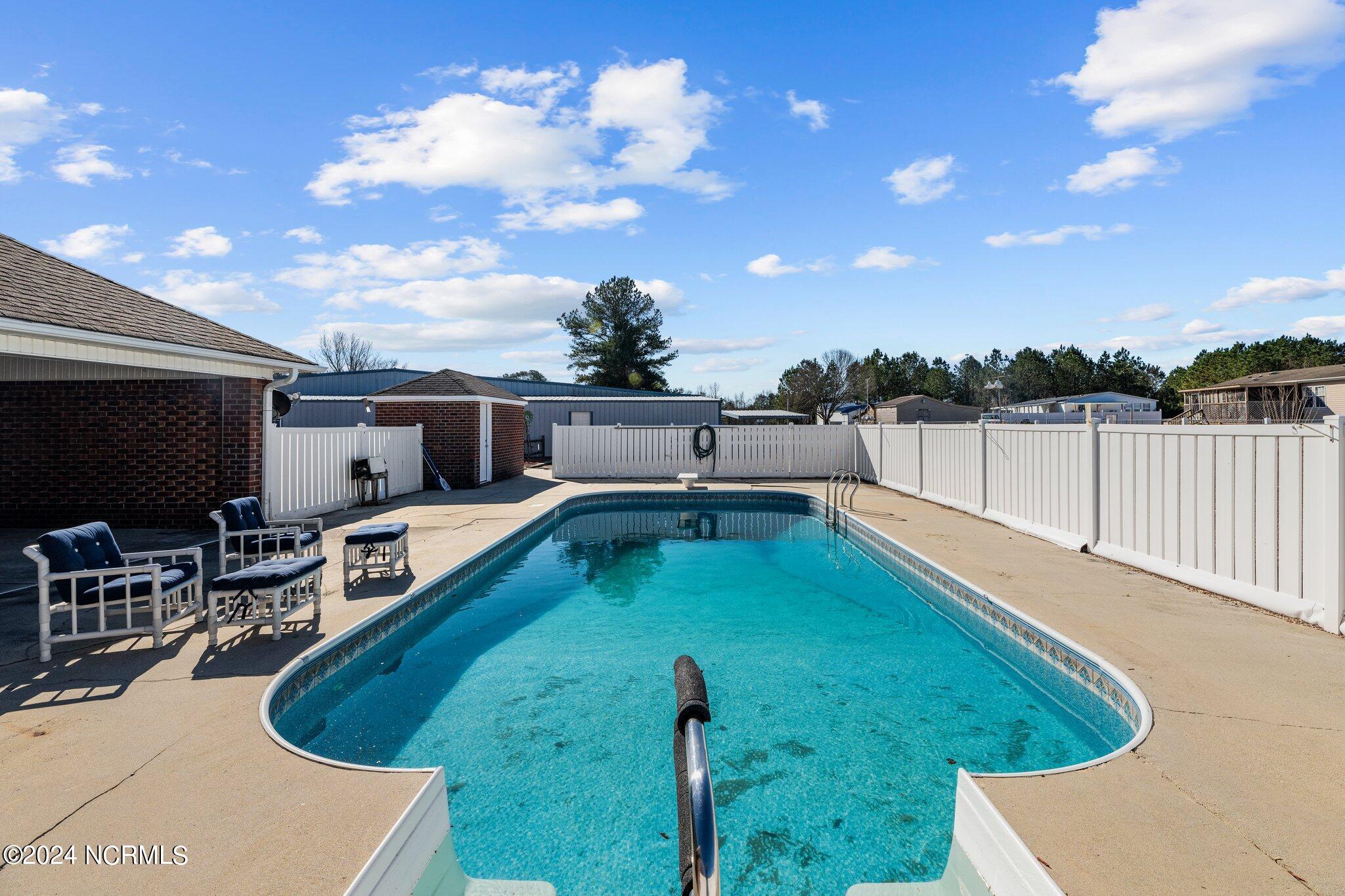 303 Nelson Road Vanceboro, NC 28586 - Photo 6 of 92 43-web-or-mls-DSC_0518
