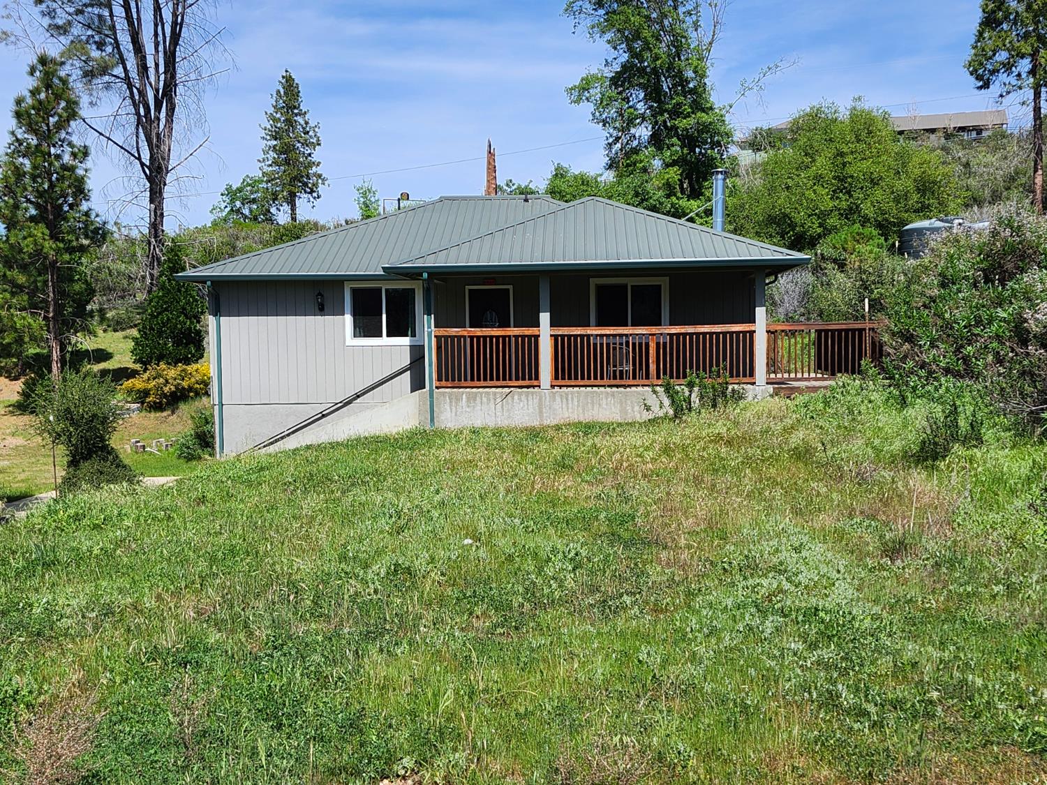 10006 Wendell Road Mountain Ranch, CA 95246 - Photo 5 of 24 Gallery Image 5