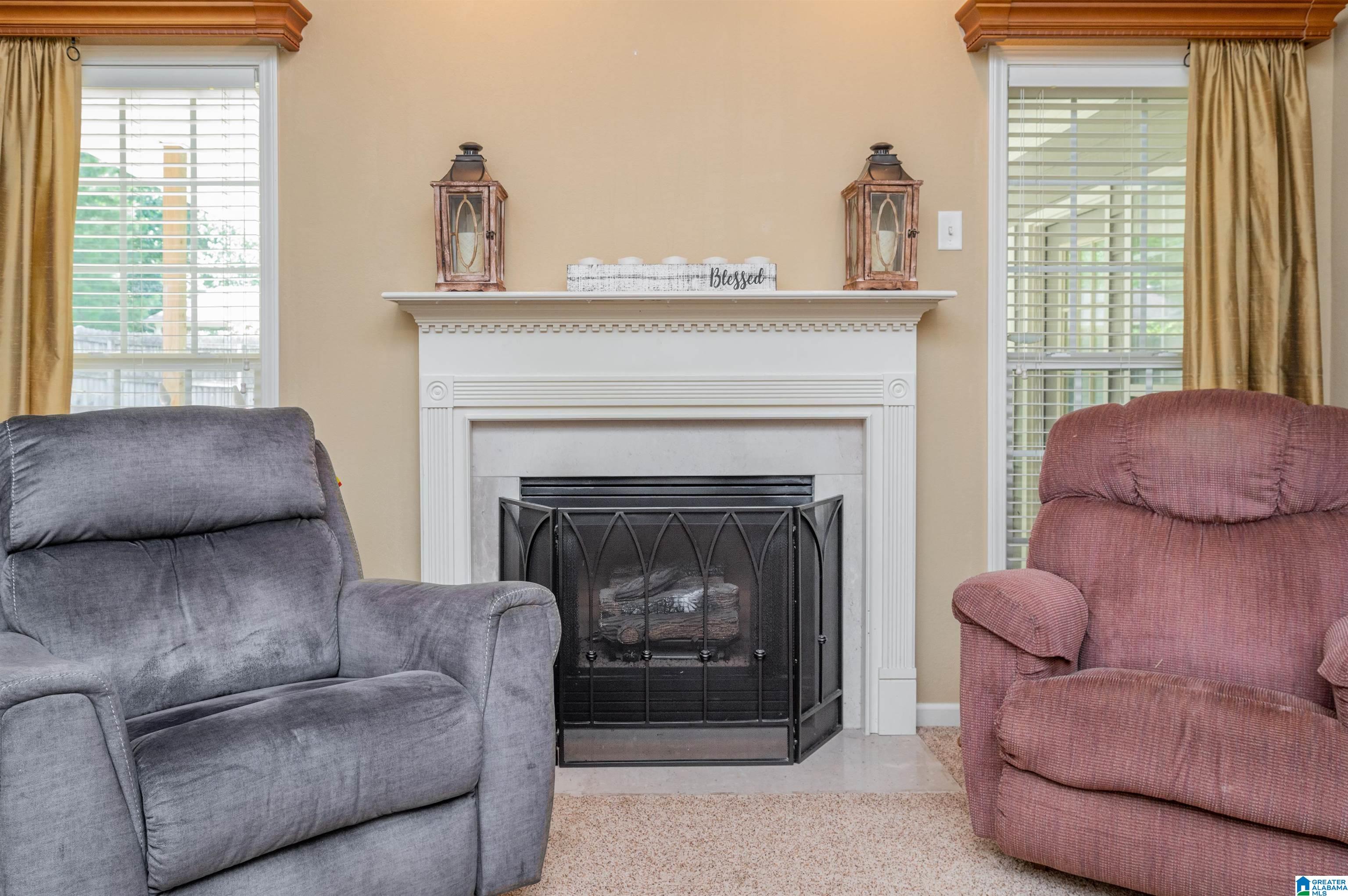 304 Cove Circle Pelham, AL 35124 - Photo 8 of 46