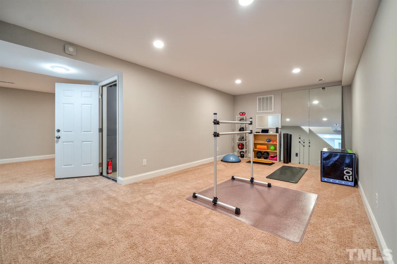 5700 Deblyn Avenue Raleigh, NC 27612 - Photo 12 of 30 Gallery Image 12