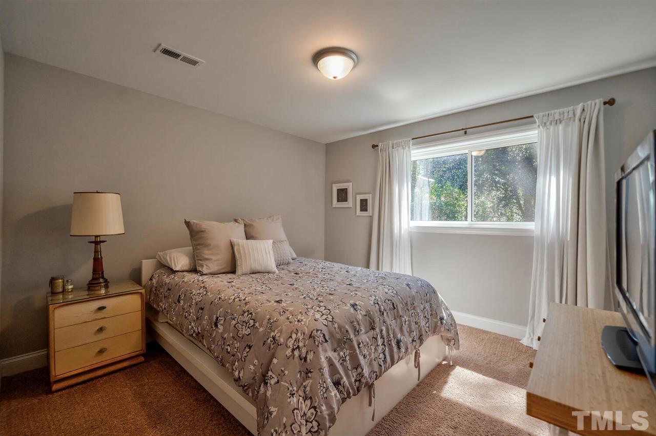5700 Deblyn Avenue Raleigh, NC 27612 - Photo 10 of 30 Gallery Image 10