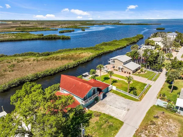 $300,000 | 3016 Sunset Vista Drive, Spring Hill, FL 34607