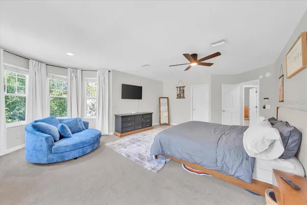 $875,000 | 5913 Flatwoods Manor Circle, Lithia, FL 33547