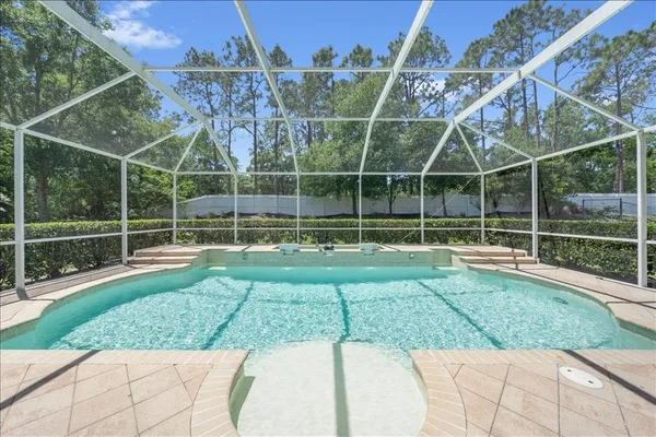 $875,000 | 5913 Flatwoods Manor Circle, Lithia, FL 33547