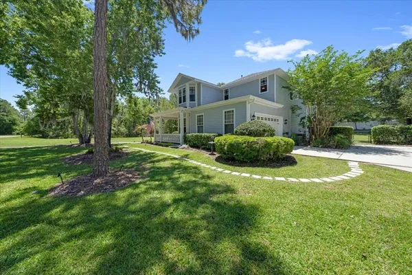 $875,000 | 5913 Flatwoods Manor Circle, Lithia, FL 33547
