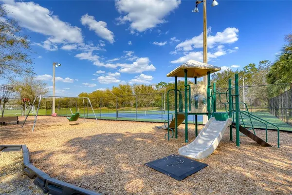 $875,000 | 5913 Flatwoods Manor Circle, Lithia, FL 33547