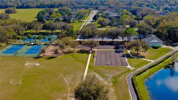 $875,000 | 5913 Flatwoods Manor Circle, Lithia, FL 33547