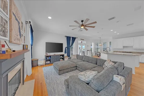 $875,000 | 5913 Flatwoods Manor Circle, Lithia, FL 33547