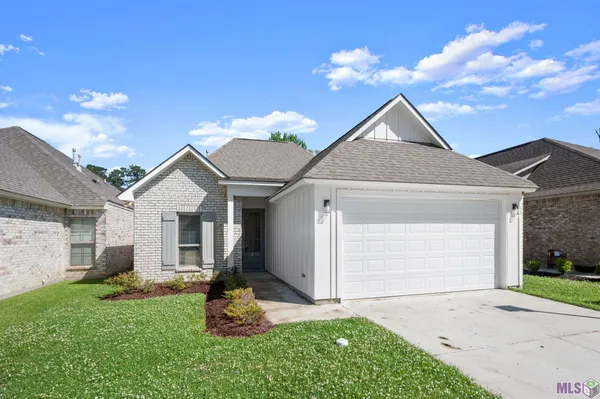 $287,000 | 15627 Fields Creek Avenue, Baton Rouge, LA 70816