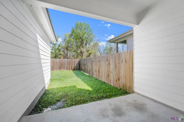 $287,000 | 15627 Fields Creek Avenue, Baton Rouge, LA 70816
