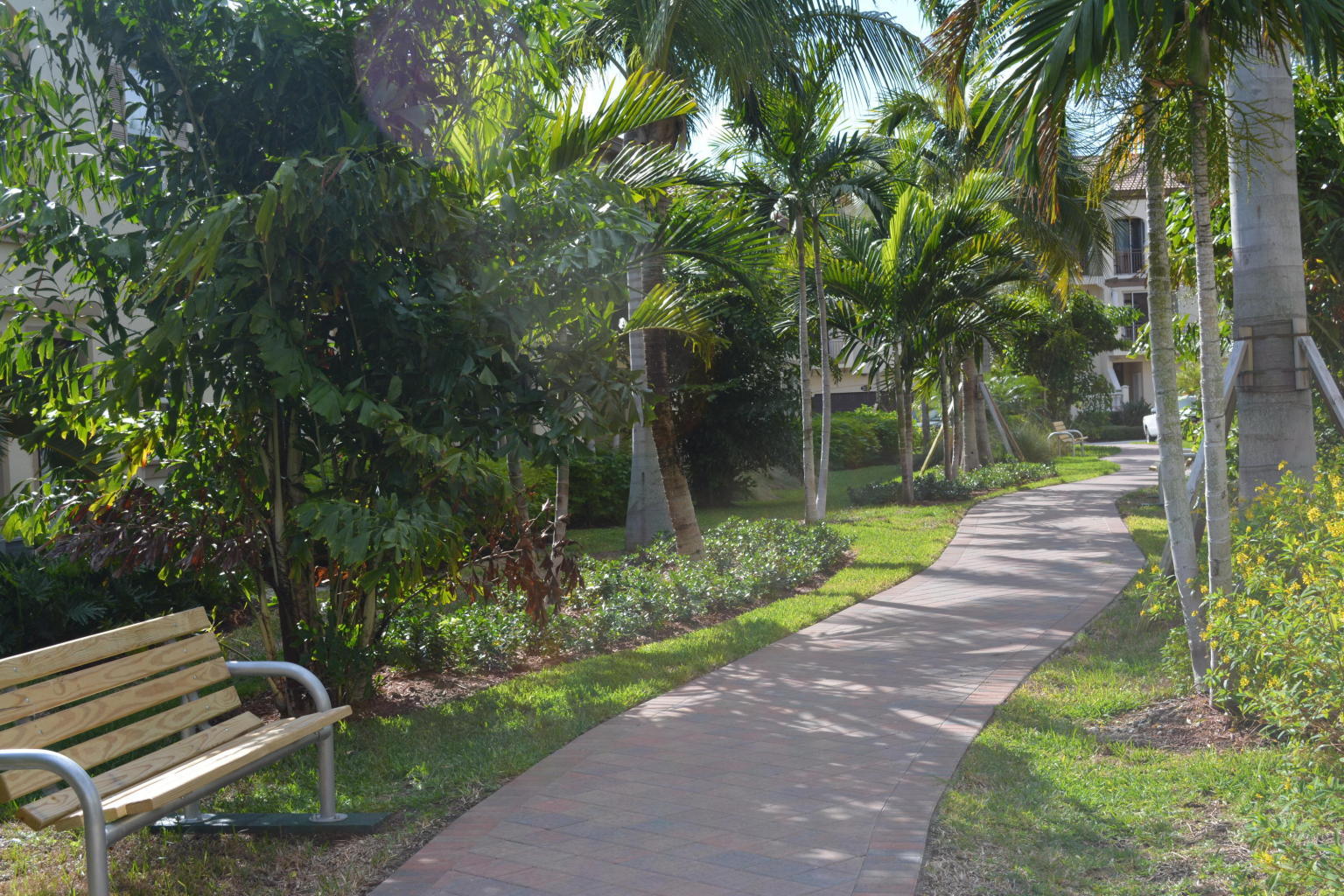 3000 Waterside Circle Boynton Beach, FL 33435 - Photo 20 of 29 grassy walk