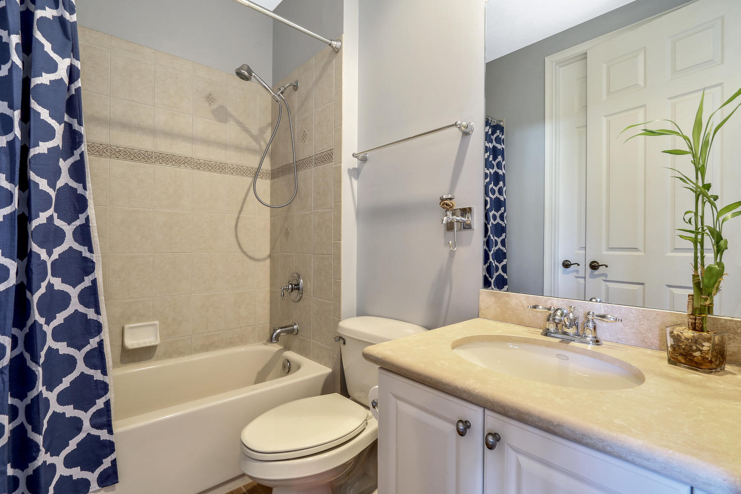 3000 Waterside Circle Boynton Beach, FL 33435 - Photo 4 of 29 3000 Waterside Cir Boynton-large-012-2-B