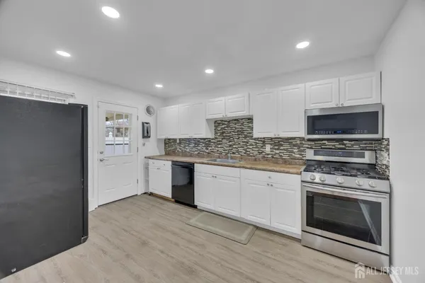 $475,000 | 120 Winthrop Road, Edison, NJ 08817