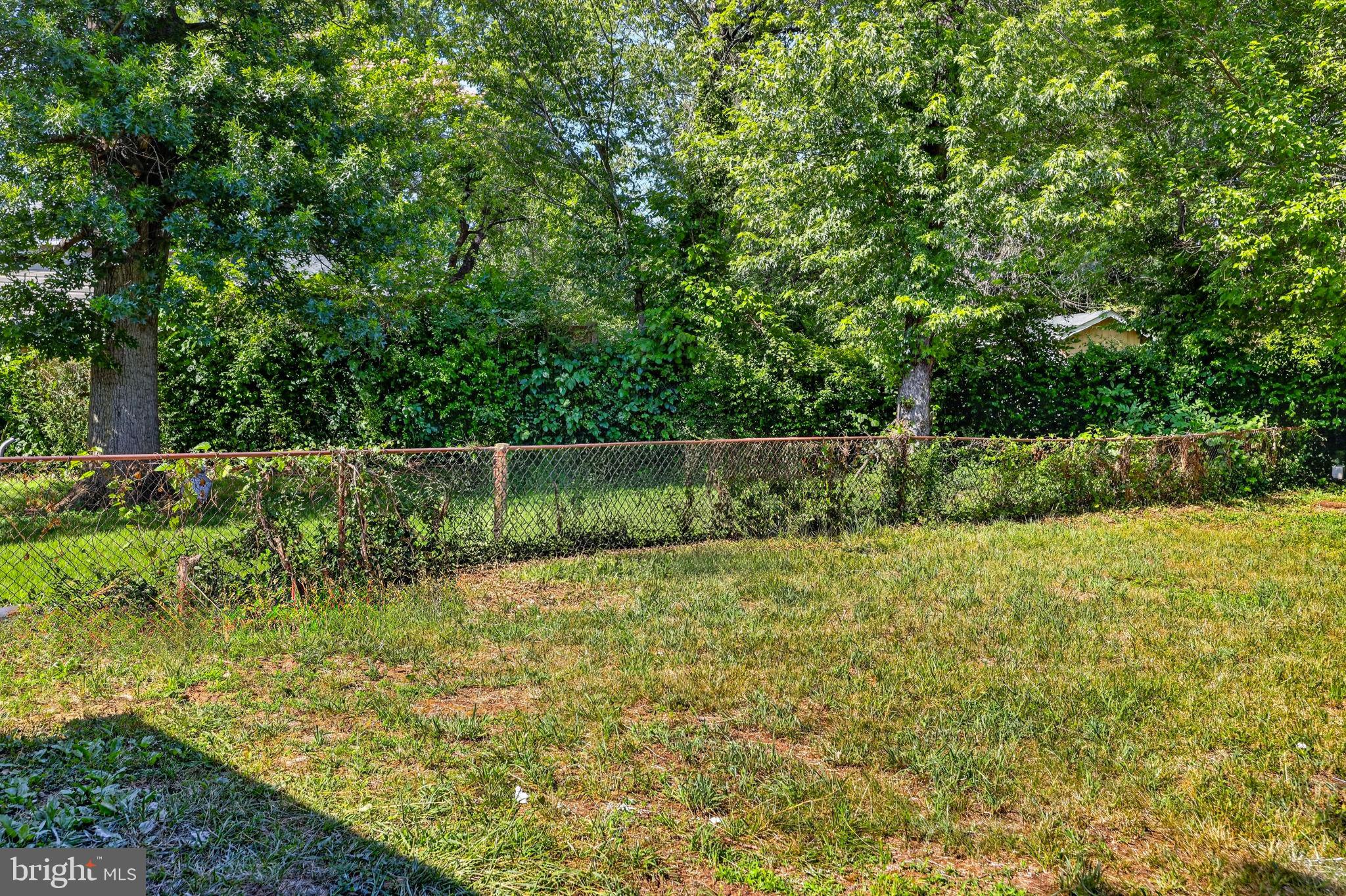 1911 Ray Leonard Road Landover, MD 20785 - Photo 28 of 31
