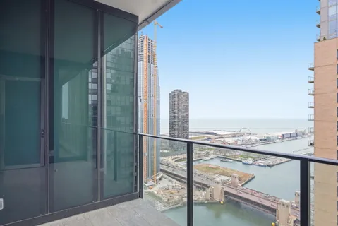 $1,850,000 | 363 East Wacker Drive, Unit 2709, Chicago, IL 60601