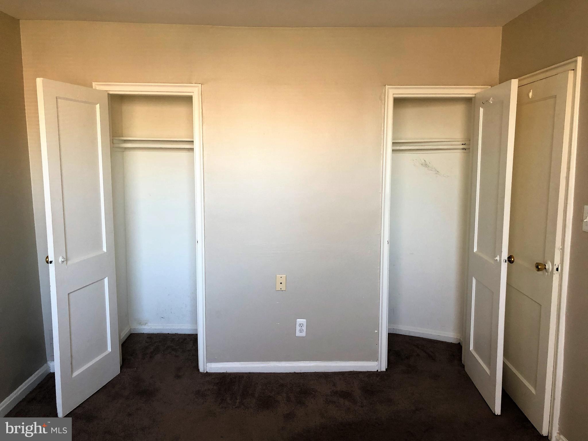 5415 Whitlock Road Baltimore, MD 21229 - Photo 13 of 22 Dual Closets in Master