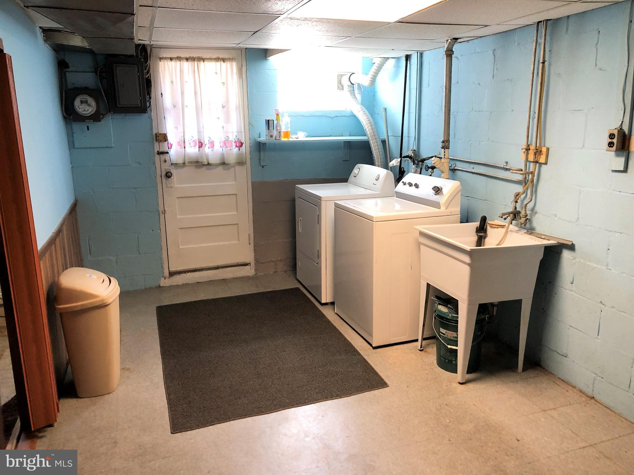 5415 Whitlock Road Baltimore, MD 21229 - Photo 20 of 22 W/D, Storage, & Utility Sink