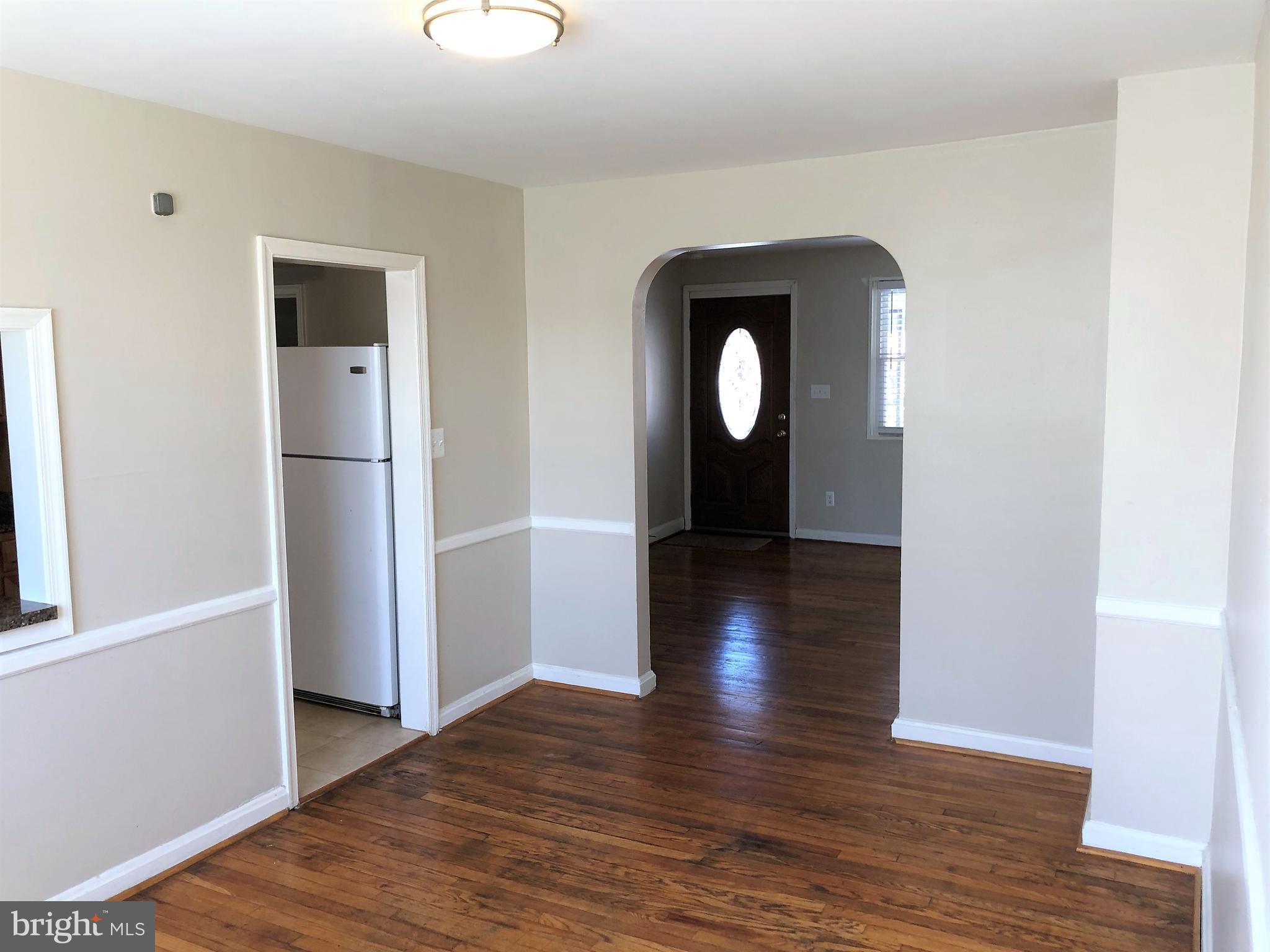 5415 Whitlock Road Baltimore, MD 21229 - Photo 9 of 22 Dining Room