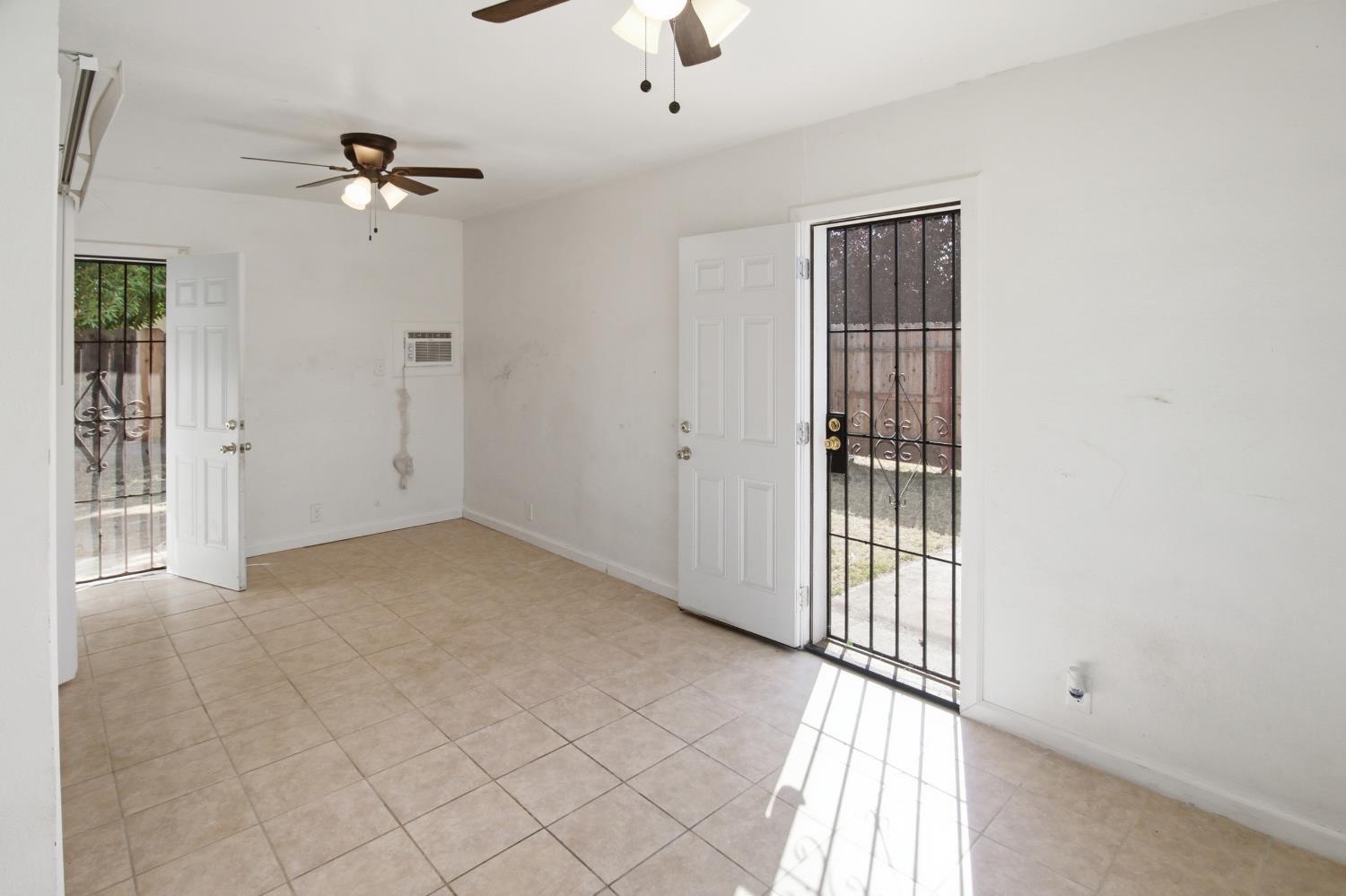 889 East 23rd Street Merced, CA 95340 - Photo 12 of 18