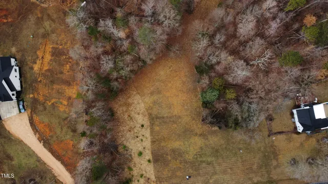 a picture of a bathroom with shower curtain