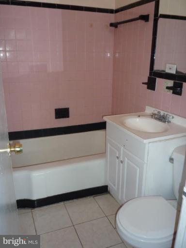 1031 Ruatan Street Silver Spring, MD 20903 - Photo 14 of 20 Bath #1