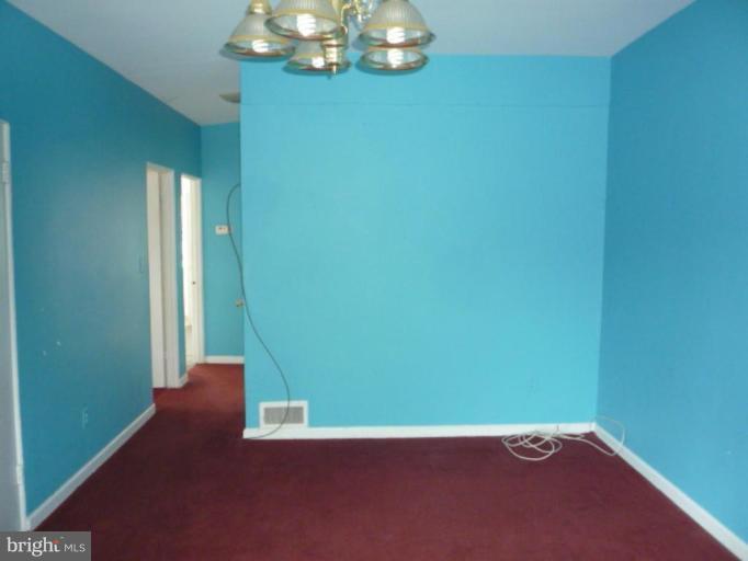 1031 Ruatan Street Silver Spring, MD 20903 - Photo 9 of 20 Dining Room