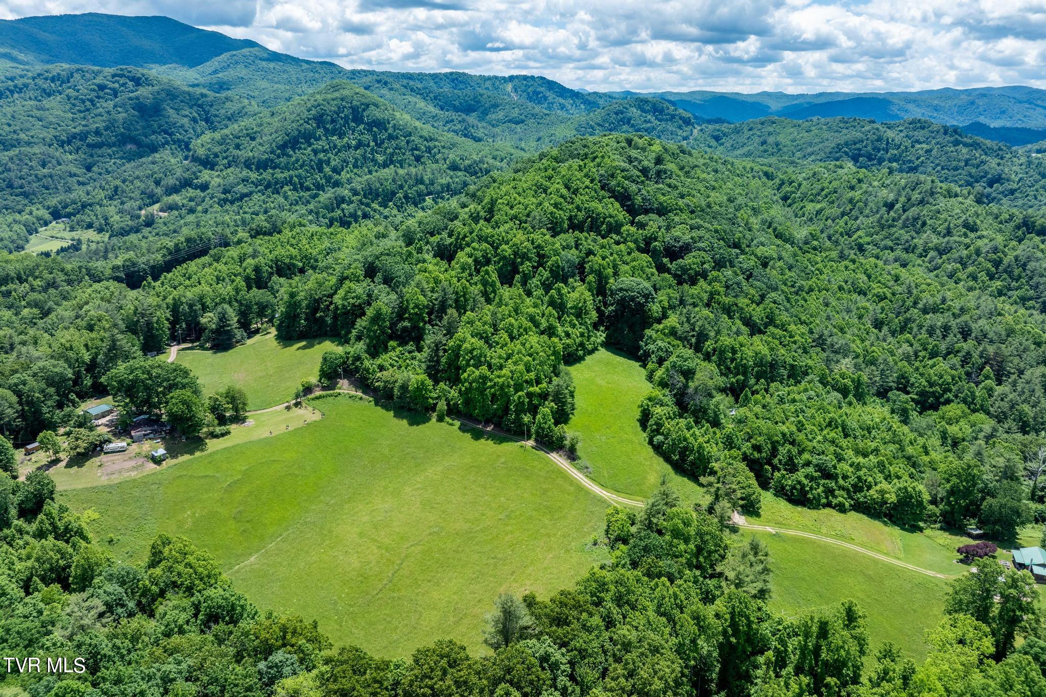 Tbd Tbd Dark Hollow Butler, TN 37640 - Photo 14 of 50 TBD Dark Hollow Private Dr (14 of 59)