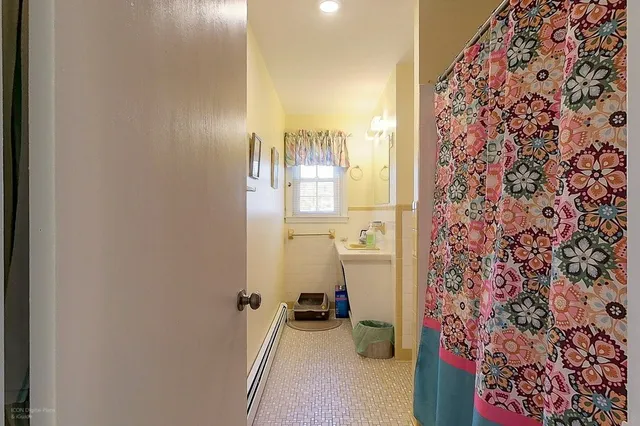 $3,100 | 88 Woodland Drive, Portsmouth, RI 02871