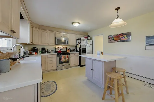 $3,100 | 88 Woodland Drive, Portsmouth, RI 02871