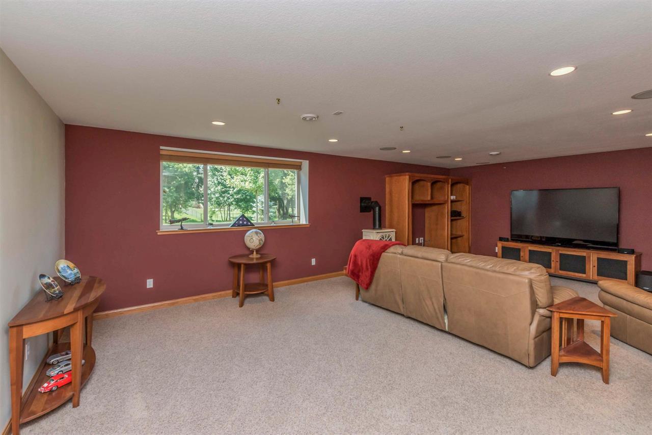 3375 Wild Rose Road Robins, IA 52411 - Photo 24 of 35 Gallery Image 24
