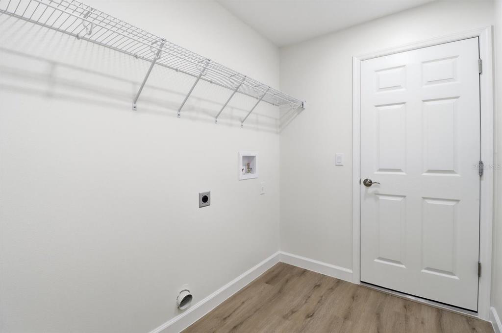 13418 Cormorant Road Weeki Wachee, FL 34614 - Photo 36 of 46 a view of a small space