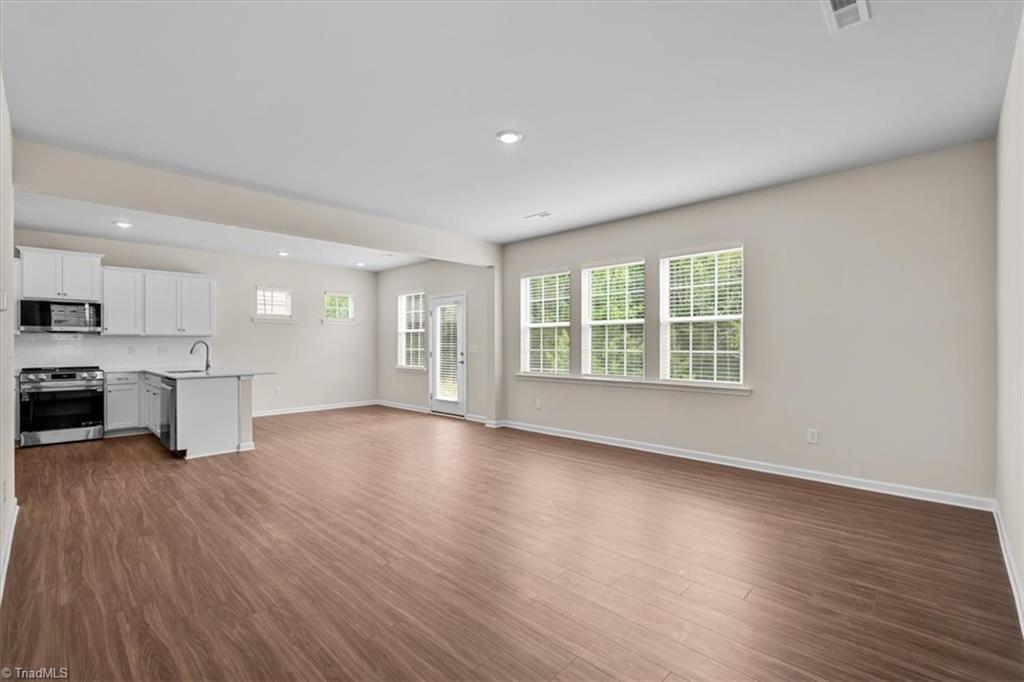 5567 Hydrangea Street Winston-Salem, NC 27104 - Photo 9 of 39