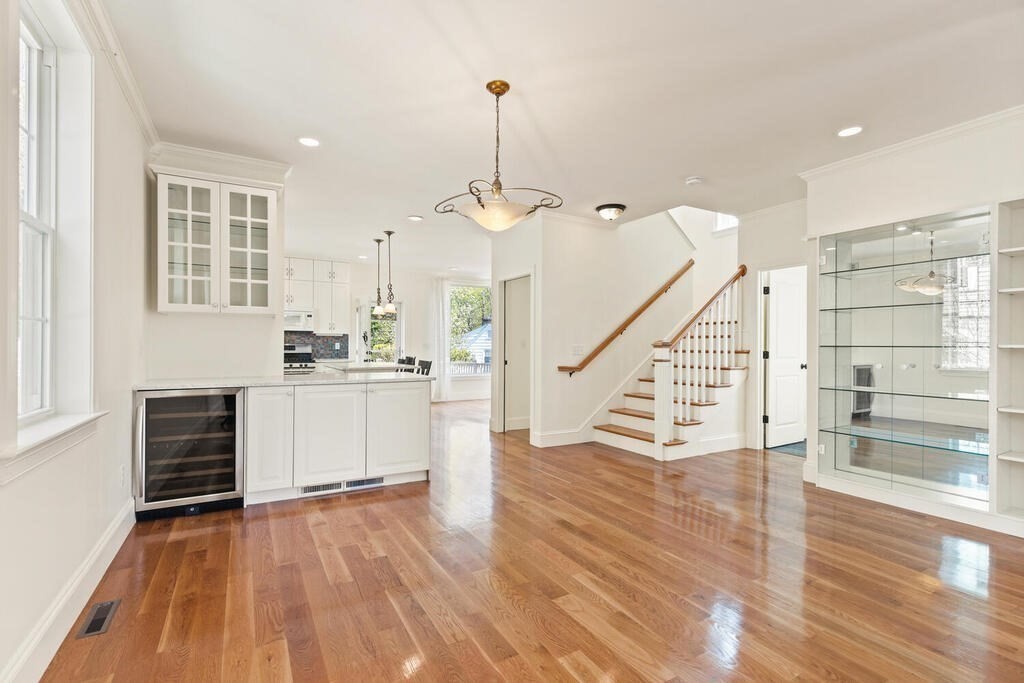 38 Bellevue Road Arlington, MA 02476 - Photo 4 of 22 Gallery Image 4
