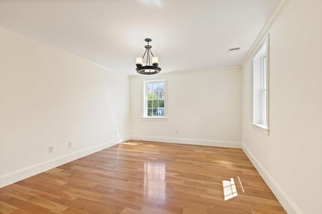 38 Bellevue Road Arlington, MA 02476 - Photo 10 of 22 Gallery Image 10